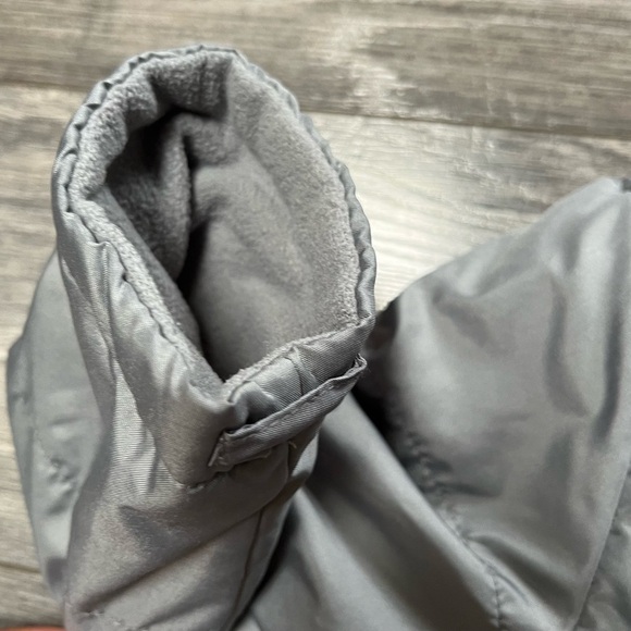 Toddler boys gray silver lightweight Jacket coat size 5T - Picture 6 of 9